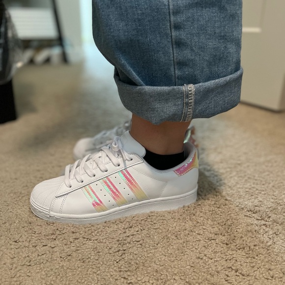 NWT ADIDAS superstar holographic shoes - Picture 6 of 7